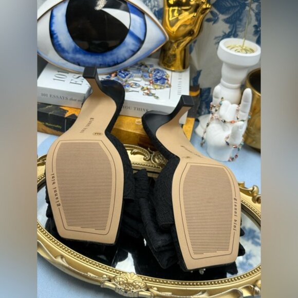 🆕 GIANNI BINI 🧿 NWOB Peeka Surrealist Keyhole Ornament Bow Slide, Black - Sz 8 - Picture 16 of 16